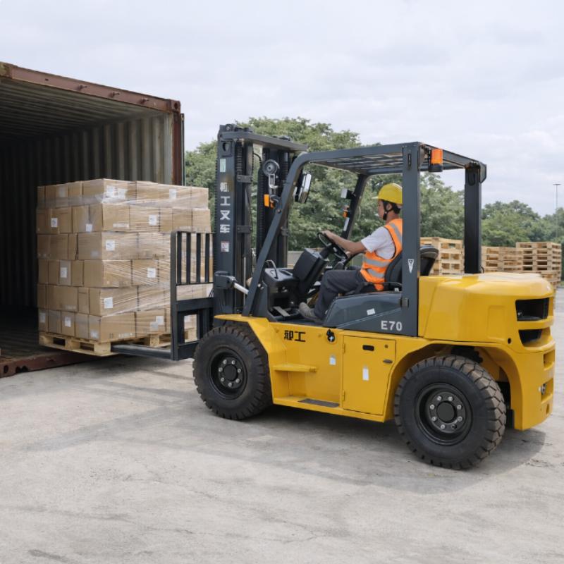 Heavy Equipment Logistics - Maßgefertigter Schwerlast-Gabelstapler 2-3 Tonnen Dieselbetrieben Lager-Logistik-Hebeausrüstung